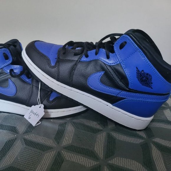Nike Air Jordan 1 Mid GS - Hyper Royal Size 6 Youth - Picture 6 of 6